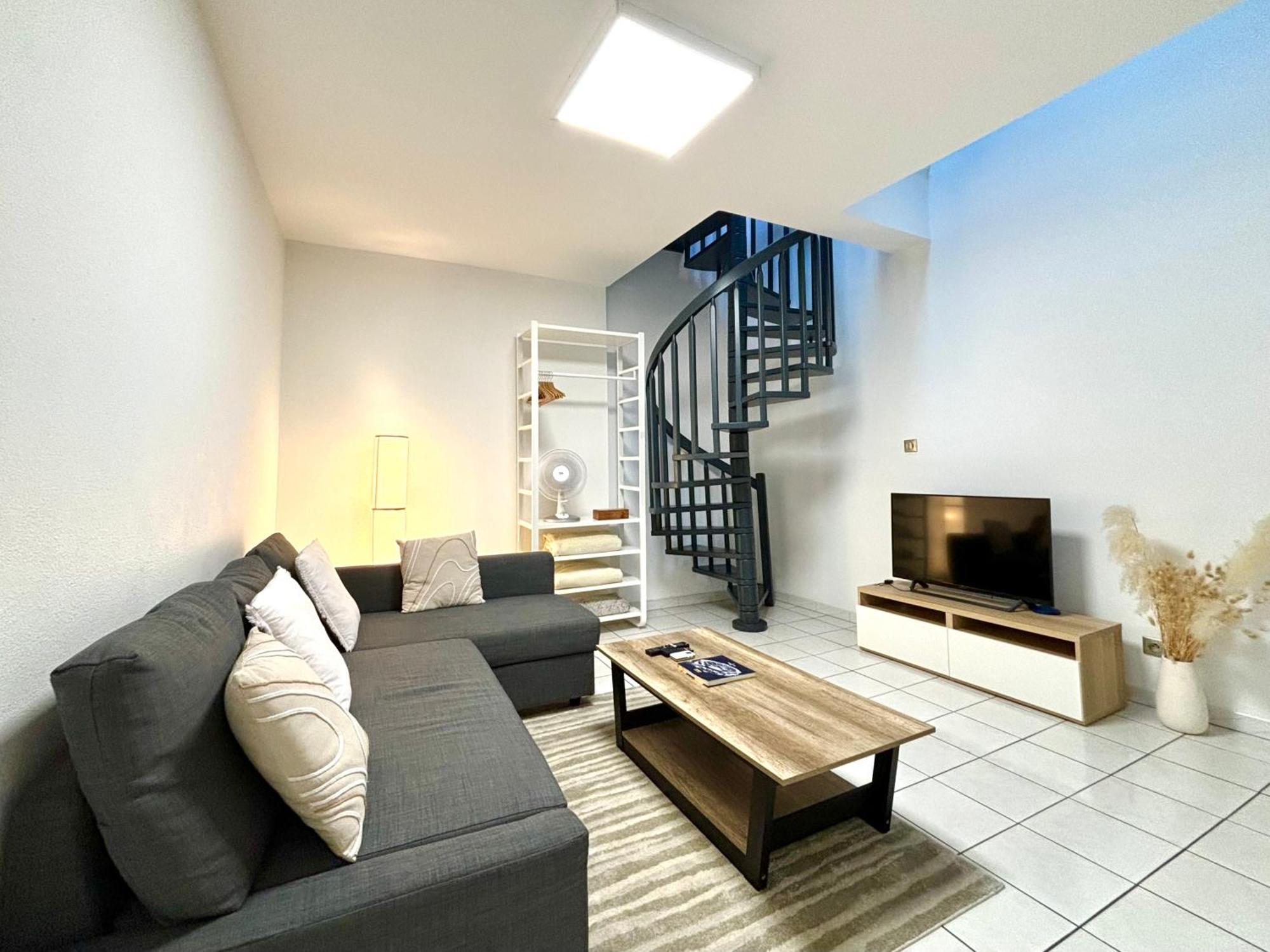 Charmant Duplex - Hyper Centre - 44M2 Proche Place Stanislas Νανσύ Εξωτερικό φωτογραφία